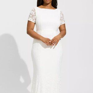 NWT Torrid Ivory Lace Short Sleeve Fit & Flare Wedding Dress